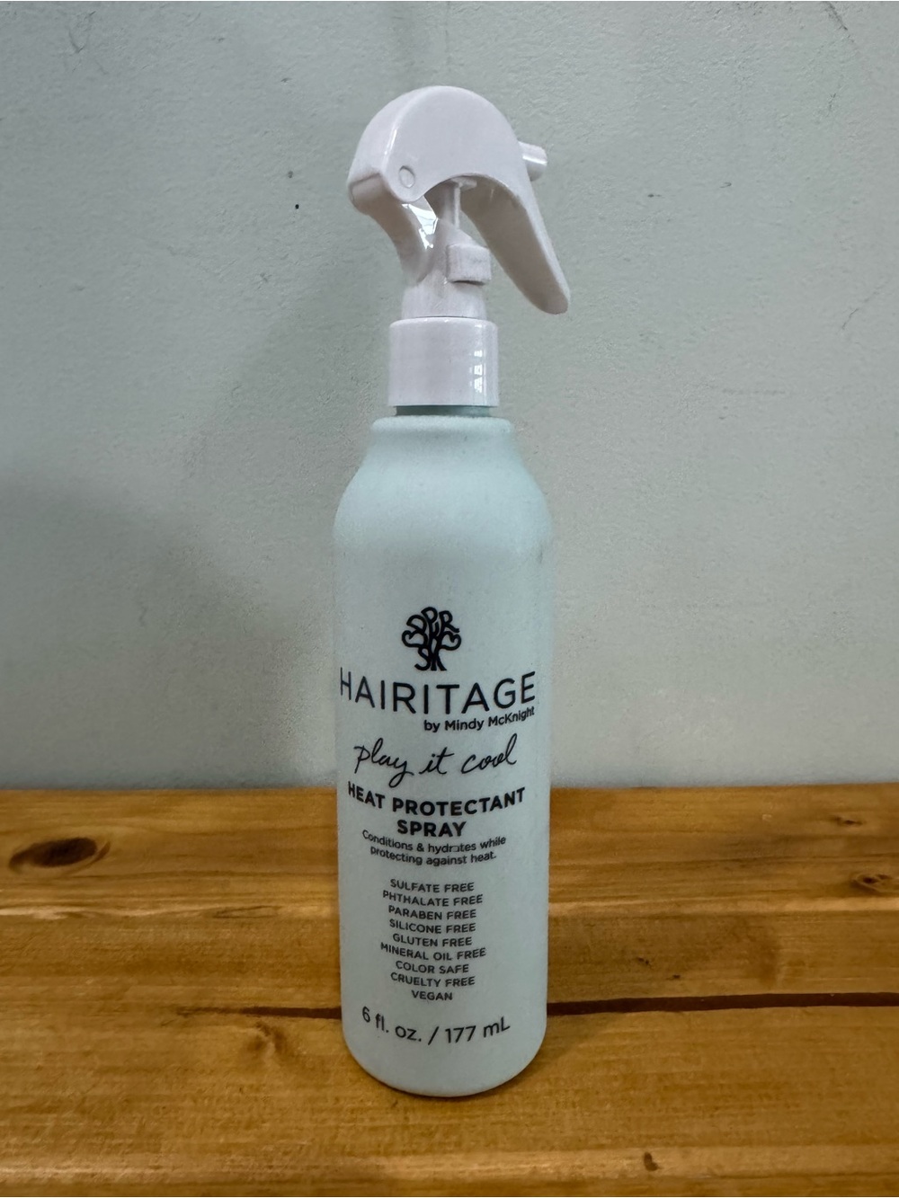 Hairitage Play It Cool Heat Protectant Spray - Light Mint